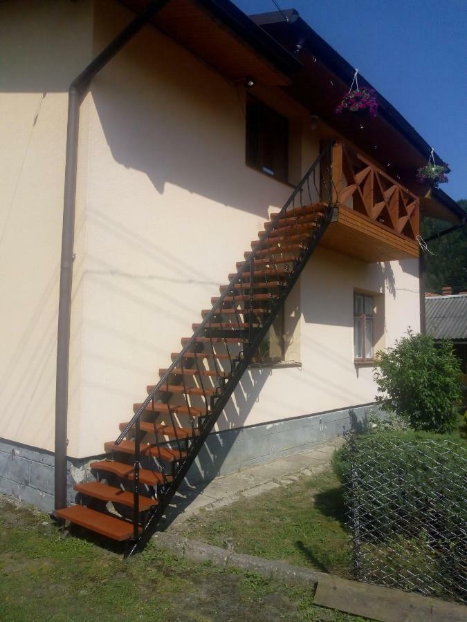 Садиба У Богдана Skole Exterior photo